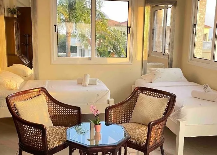 Heaven With Private Pool & Sea View Aya Napa